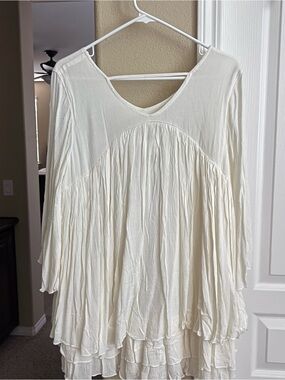 Flowy Cream Tiered Long-Sleeve Tunic Top